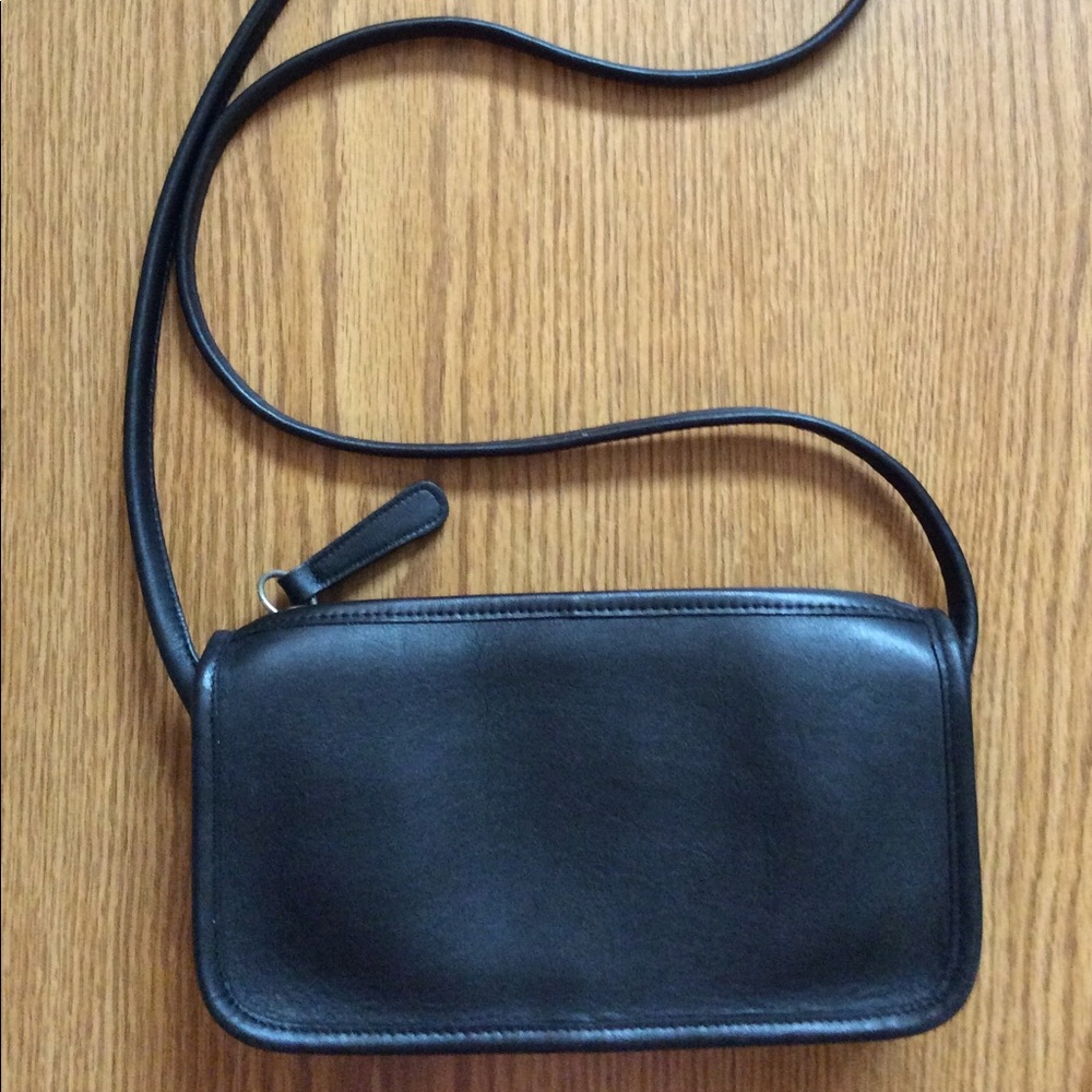 Vintage Coach Small Zippered Pouch-Black leather